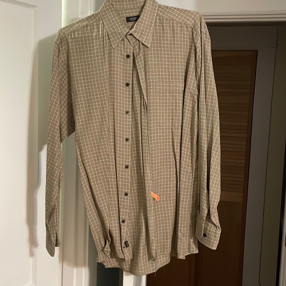 Mens shirt from Nordstrom size L freshly dry cleaned